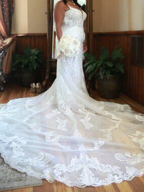 Essense of Australia Elegant Wedding Dress